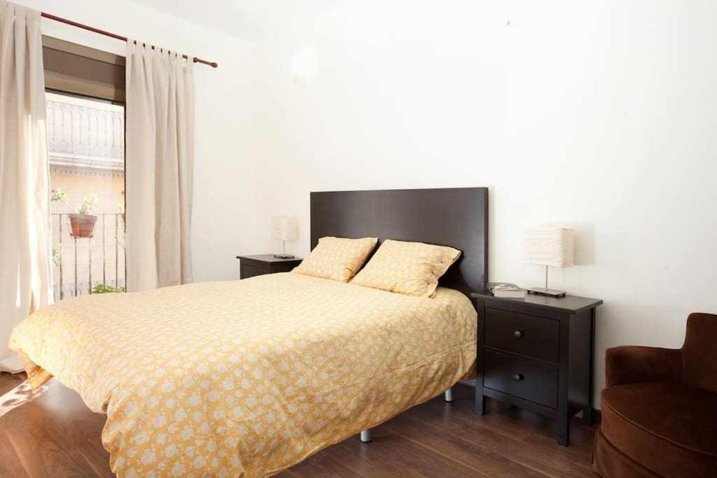 Apart céntrico con terraza en Gracia Barcelona Exterior foto