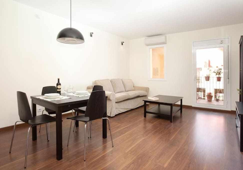 Apart céntrico con terraza en Gracia Barcelona Exterior foto